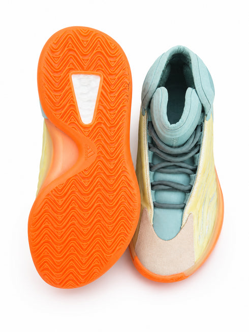 adidas YZY QNTM – Hi-Res Coral (HP6595)
